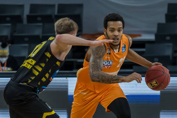 等方面的深 等方面的深